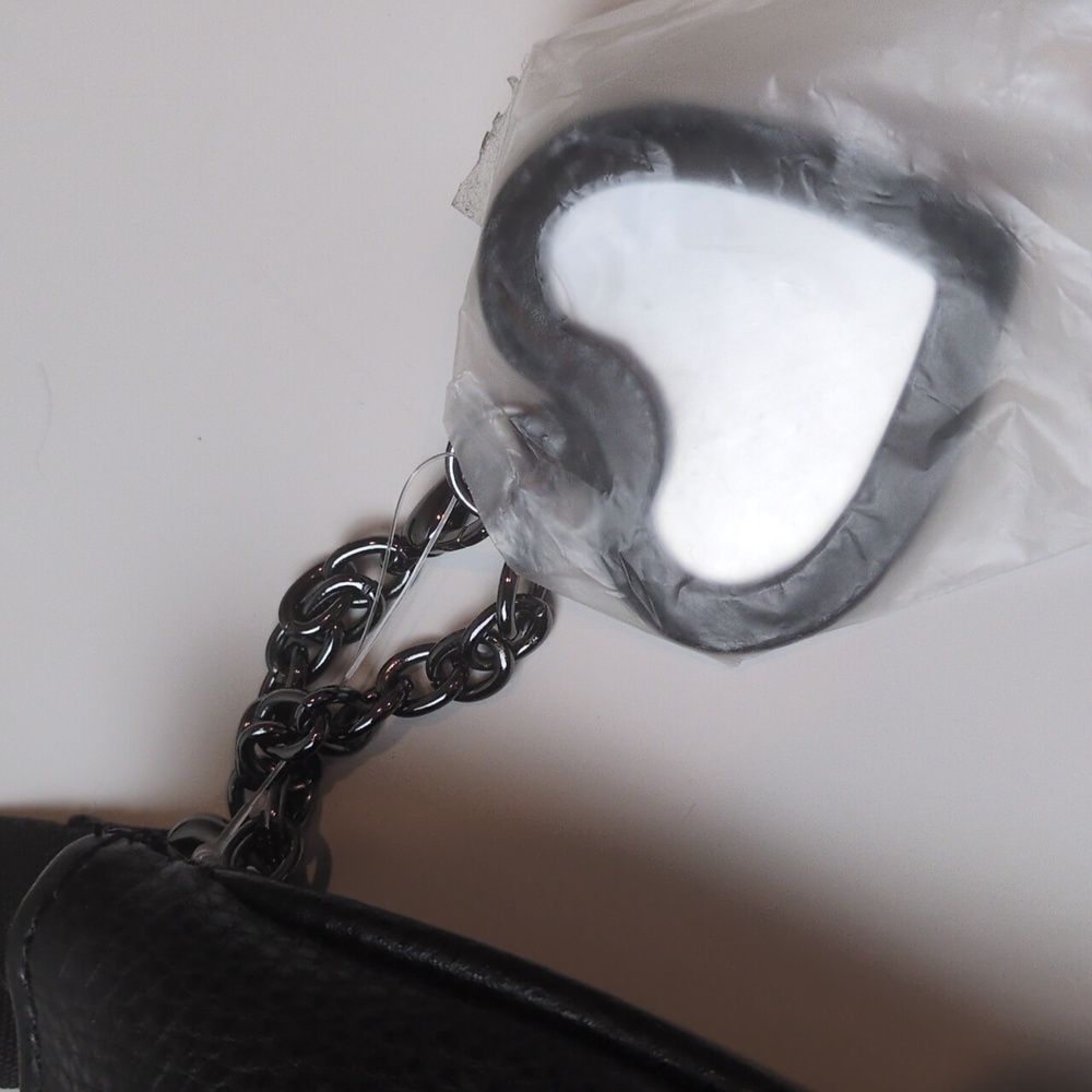 Juicy Couture All Nighter Black Vegan Leather Adjustable Strap Crossbody Bag NWT - Picture 7 of 17